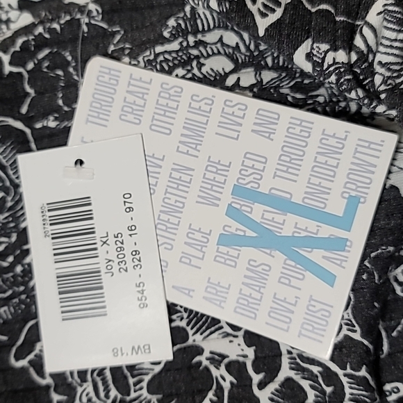 🆕️ LuLaRoe "JOY" Vest size XL New With Tags *Firm* black and white - Picture 3 of 8